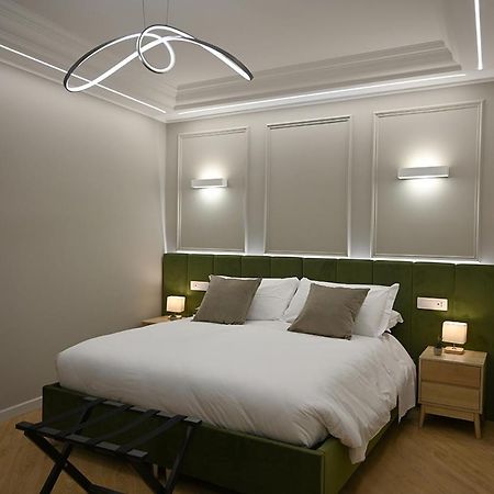 Mom Apartment Rooms&Suites Tivoli Bagian luar foto