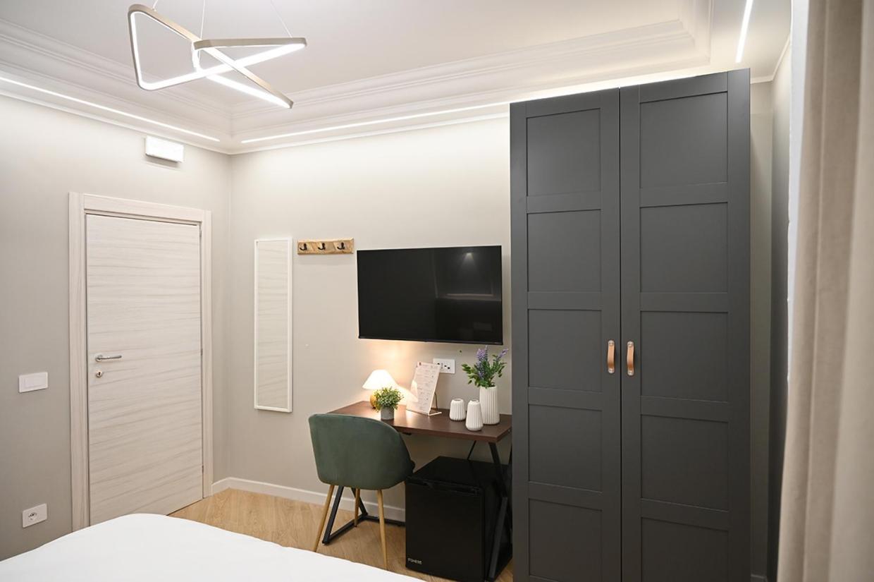 Mom Apartment Rooms&Suites Tivoli Bagian luar foto